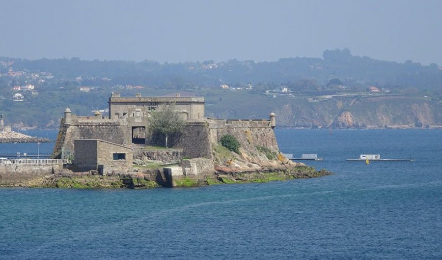 Castelo de Santo Antón, Spain